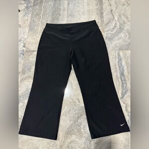Nike Women's Black Ankle Pants